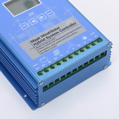 10 แอมป์ MPPT ตัวควบคุมการชาร์จพลังงานแสงอาทิตย์ Wind Solar Hybrid LCD Display