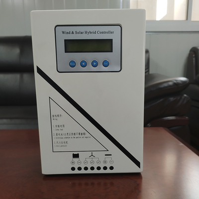 ตัวควบคุมการประจุลม MPPT 12V / 24V / 48V สำหรับใช้ในบ้าน 400W 800W 1000W